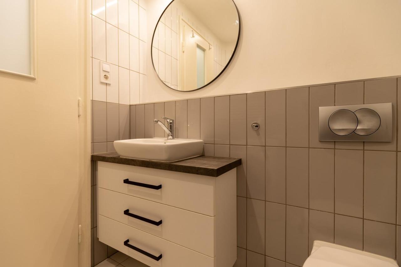 The Palm Springs Apartment Budapest Bagian luar foto